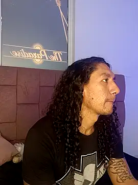 Snapshot of ErosyVenus69 chatting on November 12, 2025, 5:35 pm ErosyVenus69 online show from November 12, 2025, 5:35 pm