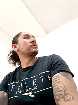 Snapshot of ErosyVenus69 chatting on November 17, 2025, 6:03 pm ErosyVenus69 online show from November 17, 2025, 6:03 pm