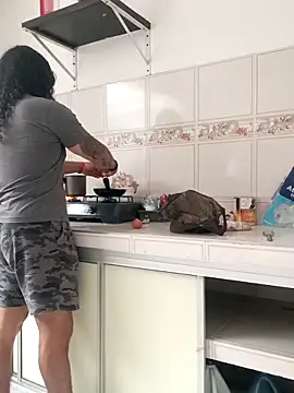 Snapshot of ErosyVenus69 chatting on November 25, 2025, 5:35 pm ErosyVenus69 online show from November 25, 2025, 5:35 pm