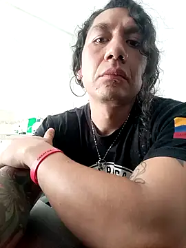 Snapshot of ErosyVenus69 chatting on December 15, 2025, 6:23 pm ErosyVenus69 online show from December 15, 2025, 6:23 pm