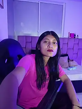 Snapshot of YeseniaRodriguez3 chatting on May 13, 2026, 12:46 pm YeseniaRodriguez3 online show from May 13, 2026, 12:46 pm