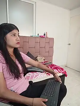 Snapshot of YeseniaRodriguez3 chatting on May 19, 2026, 11:49 am YeseniaRodriguez3 online show from May 19, 2026, 11:49 am