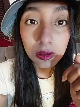 Snapshot of YeseniaRodriguez3 chatting on May 23, 2026, 12:42 pm YeseniaRodriguez3 online show from May 23, 2026, 12:42 pm