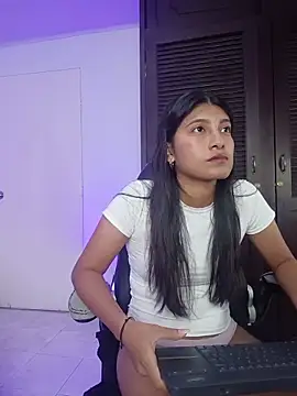 Snapshot of YeseniaRodriguez3 chatting on May 29, 2026, 12:36 pm YeseniaRodriguez3 online show from May 29, 2026, 12:36 pm