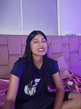 Snapshot of YeseniaRodriguez3 chatting on June 8, 2026, 12:49 pm YeseniaRodriguez3 online show from June 8, 2026, 12:49 pm