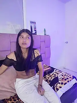 Snapshot of YeseniaRodriguez3 chatting on June 10, 2026, 12:59 pm YeseniaRodriguez3 online show from June 10, 2026, 12:59 pm