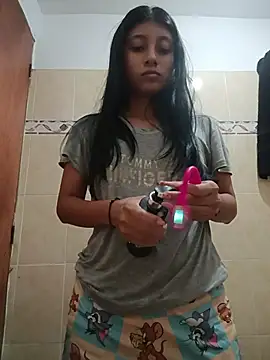 Snapshot of YeseniaRodriguez3 chatting on July 10, 2026, 2:16 am YeseniaRodriguez3 online show from July 10, 2026, 2:16 am