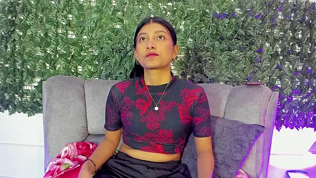 Snapshot of YeseniaRodriguez3 chatting on July 27, 2026, 12:45 pm YeseniaRodriguez3 online show from July 27, 2026, 12:45 pm
