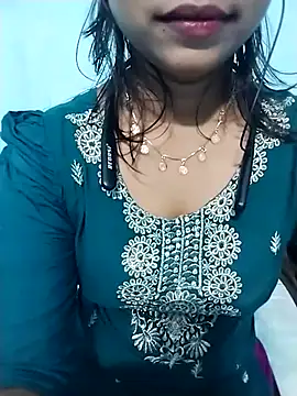 cute mahi07 online show from November 4, 2025, 11:04 pm