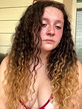 Snapshot of sugasunny04 chatting on February 19, 2026, 8:27 pm sugasunny04 online show from February 19, 2026, 8:27 pm