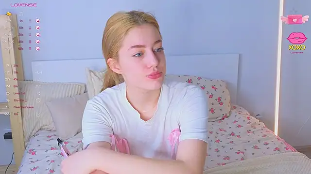 Alice Presly online show from March 8, 2026, 3:54 am