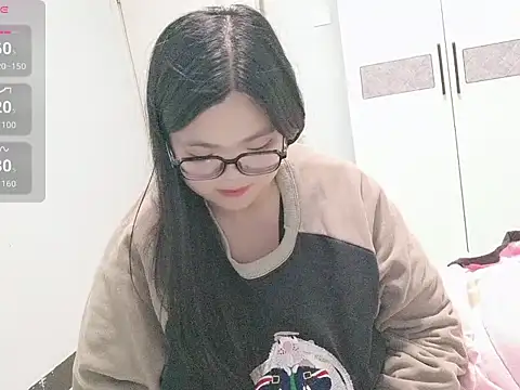 Snapshot of Rita1819 chatting on November 18, 2025, 12:31 pm Rita1819 online show from November 18, 2025, 12:31 pm