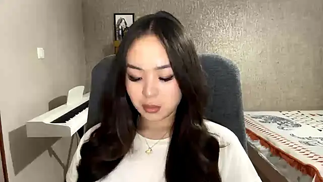 Snapshot of SupremeDividend chatting on October 31, 2025, 2:40 pm SupremeDividend online show from October 31, 2025, 2:40 pm