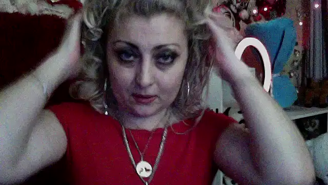 xHot Amazonq online show from February 28, 2026, 6:42 pm