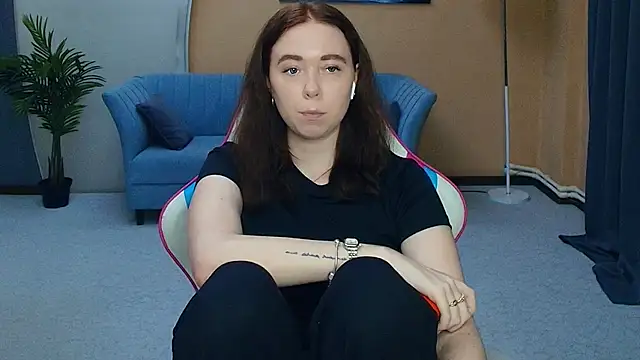 Snapshot of AddieOsler chatting on May 13, 2026, 7:55 pm AddieOsler online show from May 13, 2026, 7:55 pm
