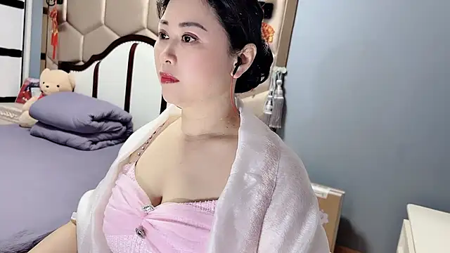 Snapshot of yaoyao22678 chatting on April 1, 2026, 2:12 am yaoyao22678 online show from April 1, 2026, 2:12 am