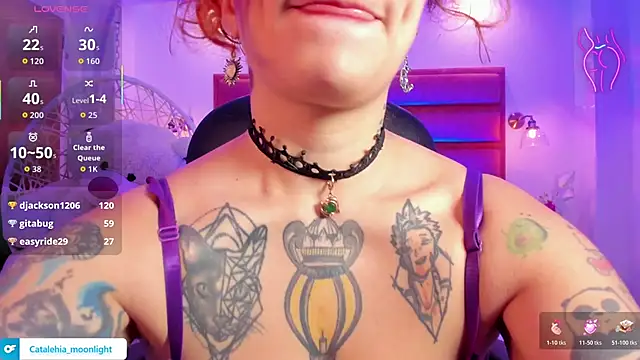 Snapshot of catalehia_moonlightt chatting on November 18, 2025, 12:09 pm catalehia moonlightt online show from November 18, 2025, 12:09 pm