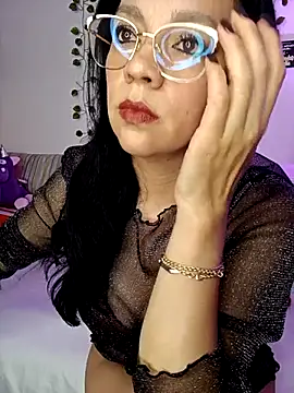 Snapshot of MiaLoren_cg chatting on November 8, 2025, 1:39 am MiaLoren cg online show from November 8, 2025, 1:39 am