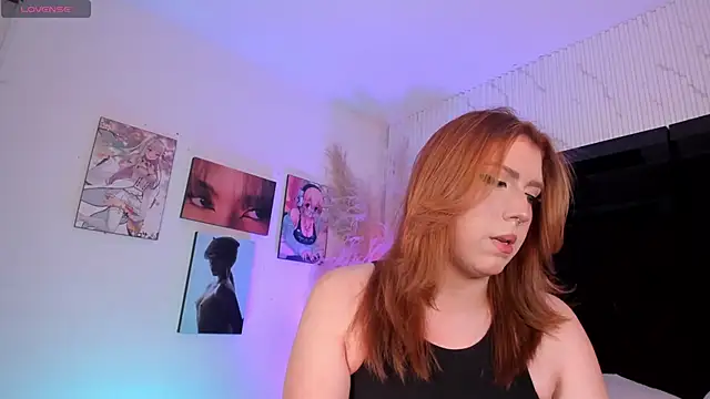 JanneBlossom  online show from April 28, 2026, 10:04 pm