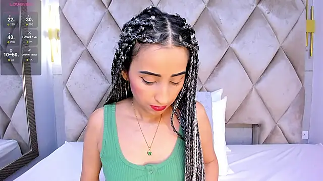 Snapshot of violett_rabbit_ chatting on November 28, 2025, 8:22 pm violett rabbit online show from November 28, 2025, 8:22 pm