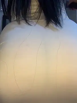 Snapshot of Im_Saraaaa chatting on November 28, 2025, 2:25 am Im Saraaaa online show from November 28, 2025, 2:25 am