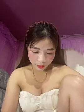 Snapshot of Zlienr023 chatting on November 11, 2025, 1:00 pm Zlienr023 online show from November 11, 2025, 1:00 pm