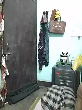 Snapshot of CUTE-GIRL-1 chatting on July 7, 2026, 6:58 am CUTE-GIRL-1 online show from July 7, 2026, 6:58 am