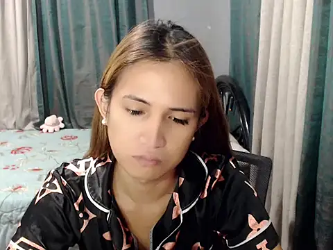 Snapshot of prettysam9 chatting on July 16, 2026, 10:10 am prettysam9 online show from July 16, 2026, 10:10 am