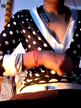 Snapshot of Hot-Rubyy chatting on December 5, 2025, 2:42 am Hot-Rubyy online show from December 5, 2025, 2:42 am