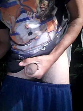 Snapshot of AlanMargin chatting on December 17, 2025, 1:00 am AlanMargin online show from December 17, 2025, 1:00 am