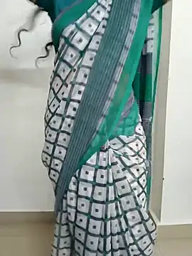 Snapshot of smileys46 chatting on February 6, 2026, 10:29 am smileys46 online show from February 6, 2026, 10:29 am