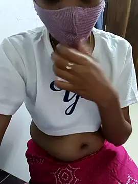 Snapshot of smileys46 chatting on February 17, 2026, 12:56 pm smileys46 online show from February 17, 2026, 12:56 pm