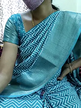 Snapshot of smileys46 chatting on February 21, 2026, 4:46 am smileys46 online show from February 21, 2026, 4:46 am