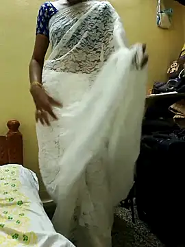 Snapshot of smileys46 chatting on March 7, 2026, 8:55 am smileys46 online show from March 7, 2026, 8:55 am