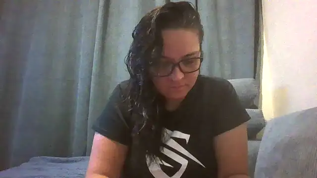 Snapshot of lilMissMarli chatting on March 29, 2026, 4:12 am lilMissMarli online show from March 29, 2026, 4:12 am