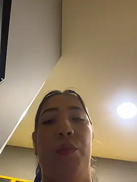 Snapshot of Hannahpradaa_ chatting on November 27, 2025, 7:38 pm Hannahpradaa online show from November 27, 2025, 7:38 pm