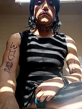 Snapshot of ArtesianSunset53 chatting on November 3, 2025, 7:04 pm ArtesianSunset53 online show from November 3, 2025, 7:04 pm