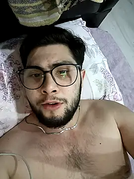 Snapshot of Mstfaavan64 chatting on February 3, 2026, 11:54 pm Mstfaavan64 online show from February 3, 2026, 11:54 pm