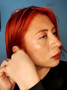 SiennaBite online show from November 18, 2025, 11:15 pm