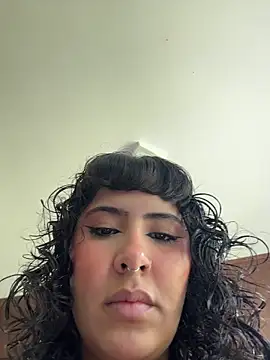 Snapshot of SugarTroubl33 chatting on April 22, 2026, 2:07 pm SugarTroubl33 online show from April 22, 2026, 2:07 pm