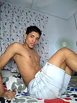 Alex Sweeting online show from December 2, 2025, 3:56 am