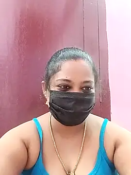 Snapshot of Mandhra28 chatting on November 17, 2025, 6:52 am Mandhra28 online show from November 17, 2025, 6:52 am