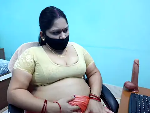 Snapshot of SWEETY_RANI chatting on April 7, 2026, 10:15 am SWEETY RANI online show from April 7, 2026, 10:15 am