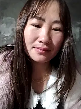 emini-xx online show from February 3, 2026, 12:09 am