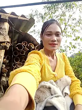 doggy-00 online show from December 22, 2025, 1:24 am