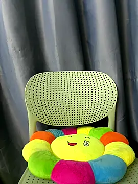 karakin1220 online show from December 15, 2025, 12:53 pm