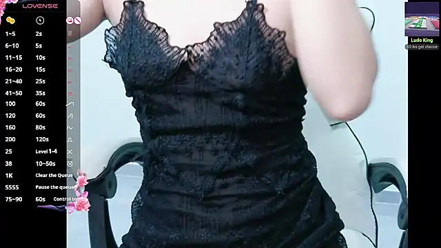 karakin1220 online show from May 29, 2026, 8:07 pm