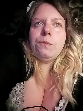 Lana-murr online show from April 28, 2026, 4:23 pm