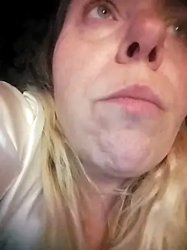 Lana-murr online show from April 29, 2026, 4:33 pm