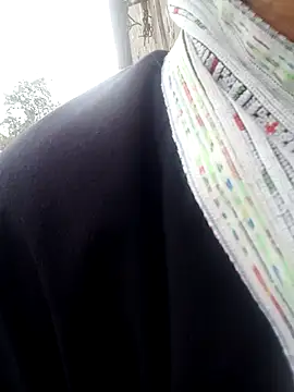 bella-la online show from March 2, 2026, 8:32 am